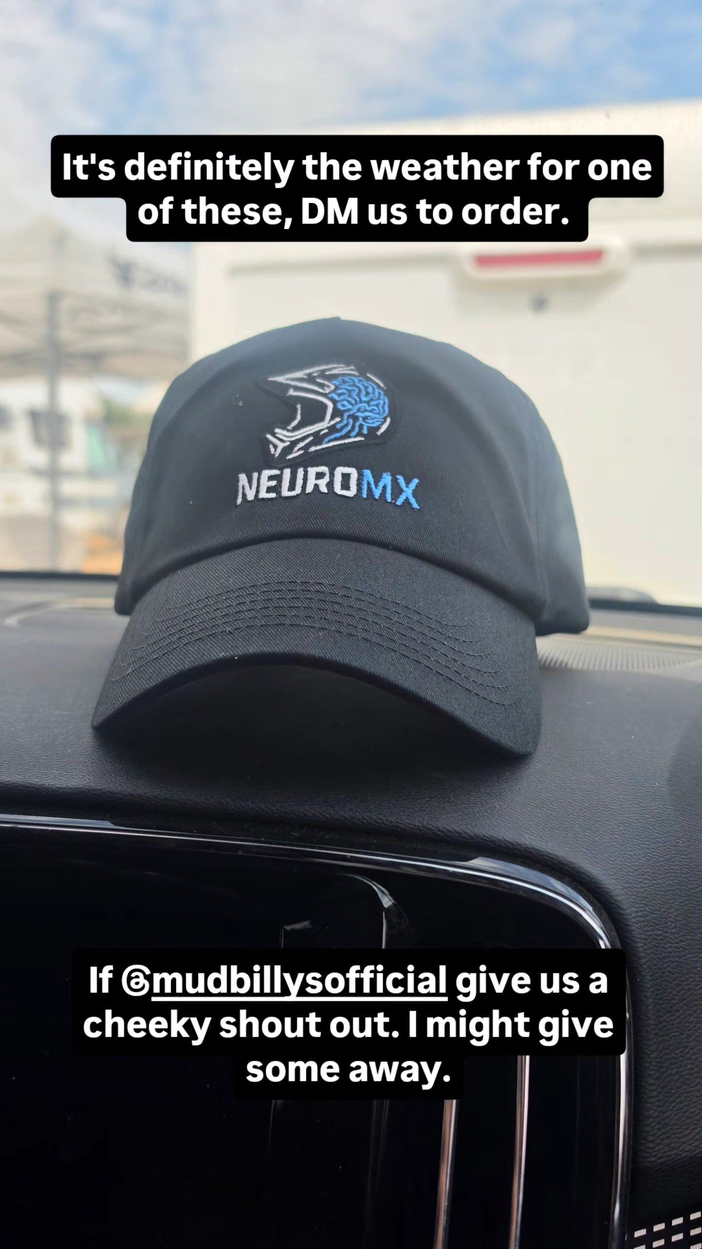 Caps